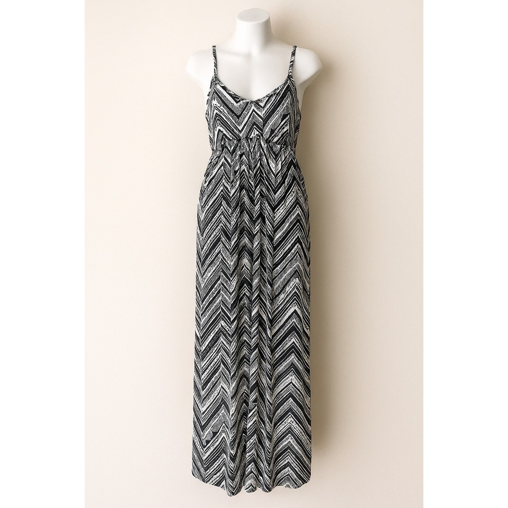 Charlotte Russe Maxi Sundress‎ XS Black/White Chevron Festival Babydoll Aztec